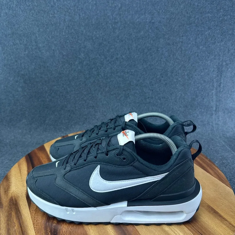 Nike Air Max Dawn Women's 10.5 Black White Sneakers Running DC4068-001 New